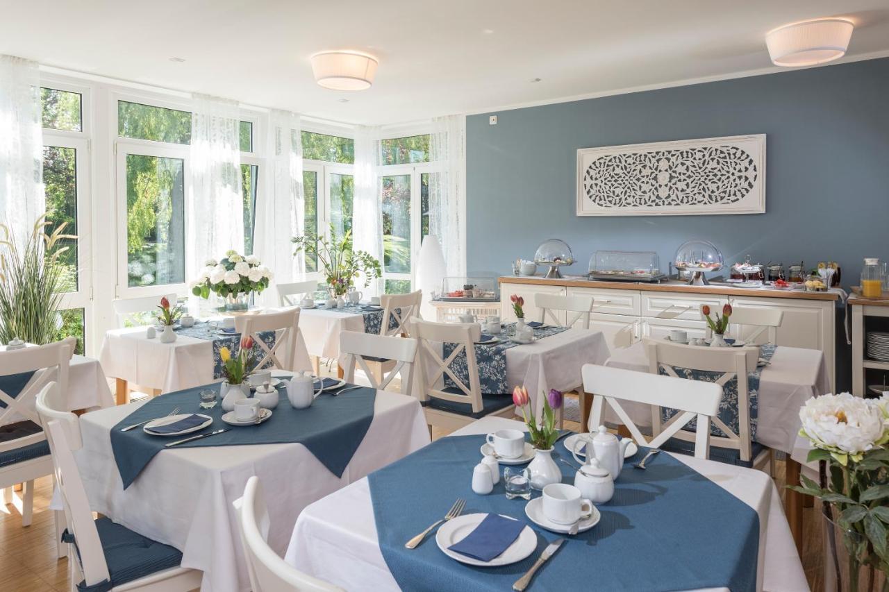 Hotel Am Elisabethufer Йевер Экстерьер фото